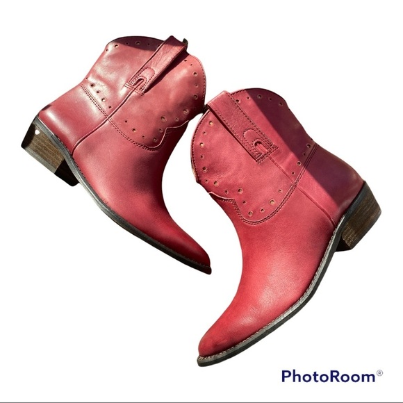 Leather Cowgirl/ cowboy boots in red size 6 Lucky brand - Picture 2 of 6